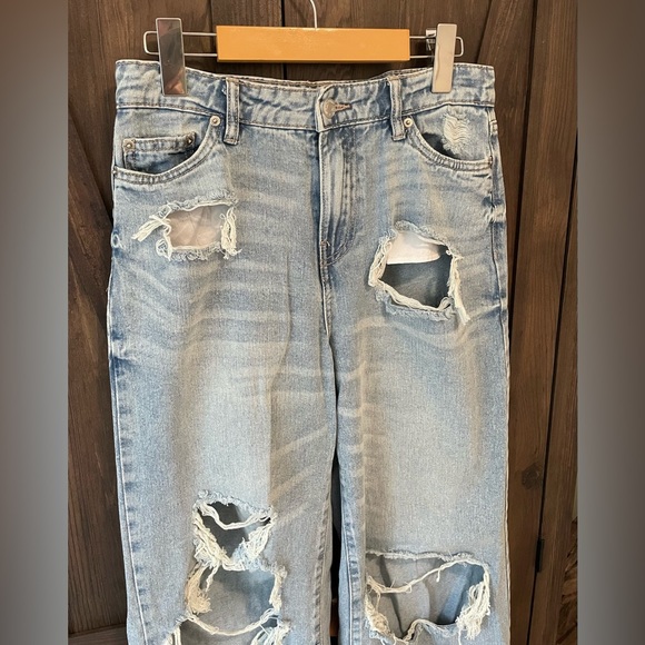 Distressed Light Blue Jeans - Picture 6 of 6